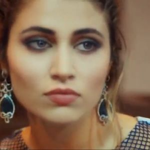 Meet your Posher, Mina